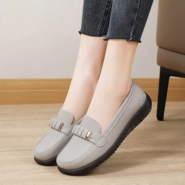 LUXE COMFORT WOMEN’S CASUAL SHOE